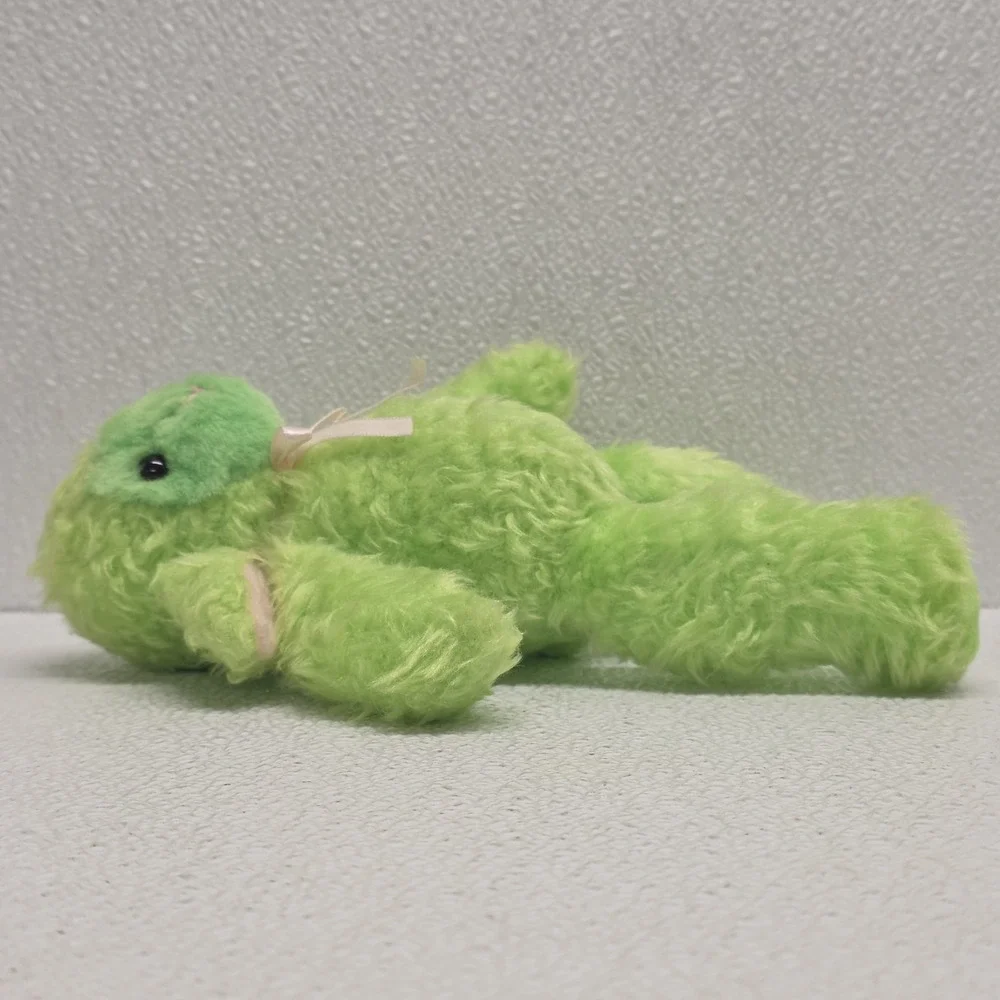 Vintage Commonwealth Green Lamb Sheep Pink Ears & Ribbon 9